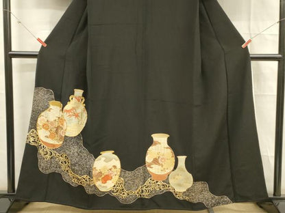 平和屋着物■豪華黒留袖　駒刺繍　器物笹竹花文　金彩　正絹　逸品　DABE6104cm
