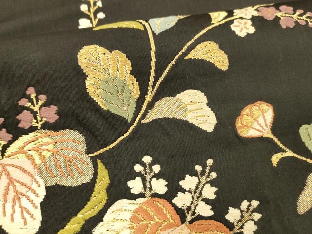 平和屋着物●六通柄袋帯　唐織　草花文　黒地　金糸　三越扱い　正絹　逸品　DABE6190cm