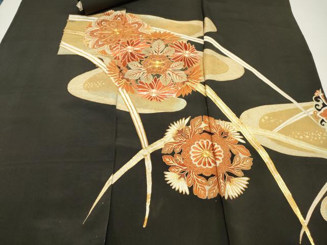 平和屋着物▼黒留袖　解き反物　着尺　駒刺繍　草花文　金彩　逸品　DABE6851zy