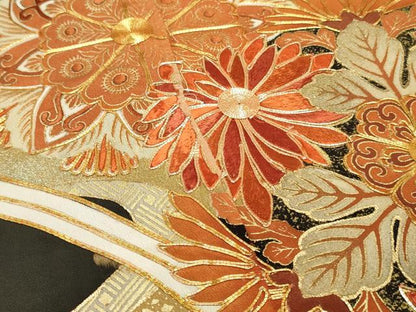 平和屋着物▼黒留袖　解き反物　着尺　駒刺繍　草花文　金彩　逸品　DABE6851zy