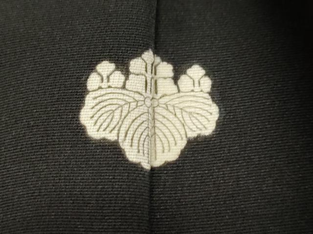 平和屋着物▼羽織・コート　反物　羽尺　錦彩織　流水籬草花文　黒地　逸品　DABE6868zy