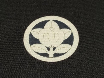 平和屋着物[]お宮参り　男の子　祝着　産着　初着　のしめ　鷹　鷲　打ち出の小槌　色紙重ね松文　金彩　逸品　DABE7001ma