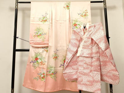 平和屋着物[]七五三　女の子　７歳　祝着　四つ身　長襦袢(袷・半衿刺繍)セット　花籠文　暈し染め　金糸　逸品　DABE7031ma