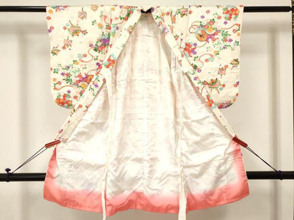 平和屋着物[]七五三　女の子　３歳　祝着　三つ身　糸車　鼓花文　金彩　逸品　DABE7044ma