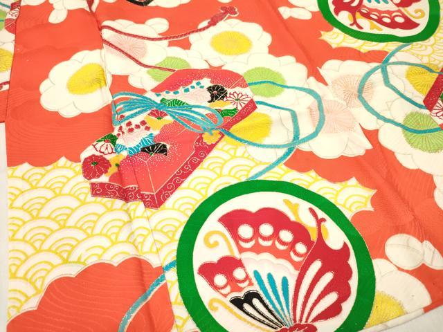 平和屋着物[]七五三　女の子　３歳　祝着　三つ身　花文箱　舞蝶丸文　金彩　逸品　DABE7048ma
