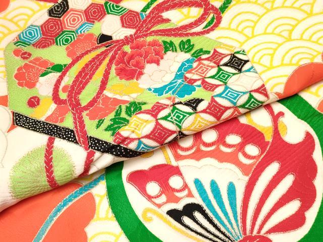 平和屋着物[]七五三　女の子　３歳　祝着　三つ身　花文箱　舞蝶丸文　金彩　逸品　DABE7048ma