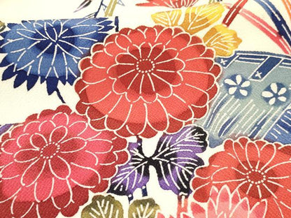 平和屋着物[]七五三　女の子　３歳　祝着　三つ身　型染　花蝶文　鬼しぼ縮緬　逸品　DABE7074ma