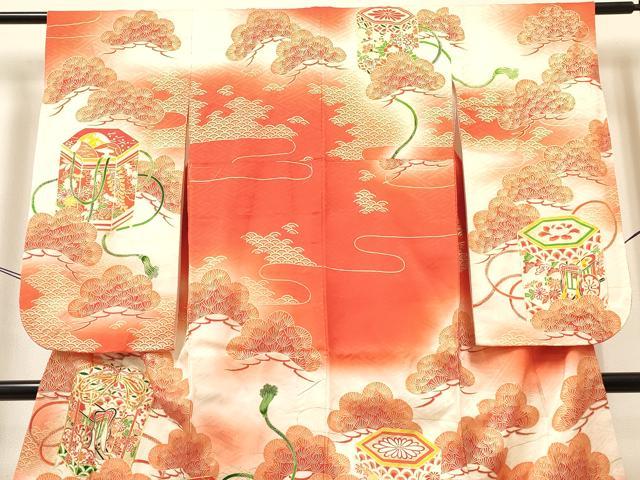 平和屋着物[]七五三　女の子　７歳　祝着　四つ身　長襦袢(無双仕立て)セット　駒刺繍　器物花文　暈し染め　金彩　逸品　DABE7088ma