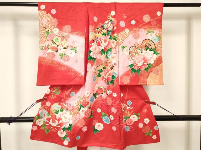 平和屋着物[]七五三　女の子　３歳　祝着　三つ身　襦袢付き　鈴　鴛鴦楽器花文　暈し染め　金彩　逸品　DABE7089ma