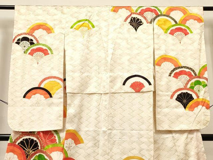 平和屋着物[]七五三　女の子　７歳　祝着　四つ身　長襦袢(無双仕立て・半衿刺繍)セット　駒刺繍　花青海波　金彩　逸品　DABE7093ma
