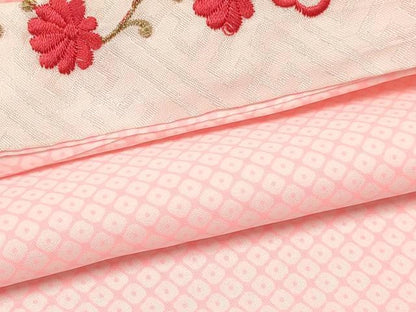 平和屋着物[]七五三　女の子　７歳　祝着　四つ身　襦袢(単衣・半衿刺繍)セット　御所車花蝶文　金彩　逸品　DABE7098ma