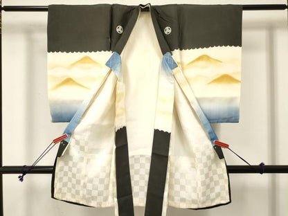 平和屋着物[]お宮参り　男の子　祝着　産着　初着　のしめ　刺繍　鷹　鷲　松文　暈し染め　金彩　逸品　DABE7102ma