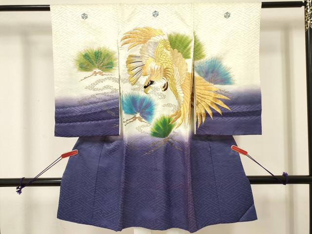 平和屋着物[]お宮参り　男の子　祝着　産着　初着　のしめ　刺繍　鷹　鷲　松文　暈し染め　金彩　逸品　DABE7105ma