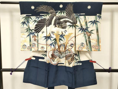 平和屋着物[]お宮参り　男の子　祝着　産着　初着　のしめ　刺繍　鷹　鷲　兜　笹竹文　暈し染め　金銀彩　逸品　DABE7114ma