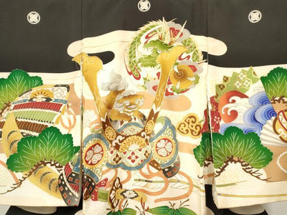 平和屋着物[]お宮参り　男の子　祝着　産着　初着　のしめ　駒刺繍　龍　唐獅子　兜　笹松文　金彩　逸品　DABE7116ma