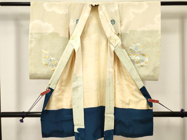平和屋着物[]お宮参り　男の子　祝着　産着　初着　のしめ　刺繍　唐獅子　兜　笹竹花文　金銀彩　逸品　DABE7126ma