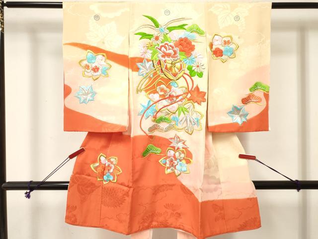 平和屋着物[]お宮参り　女の子　祝着　産着　初着　のしめ　総刺繍　花車文　暈し染め　金銀糸　逸品　DABE7131ma