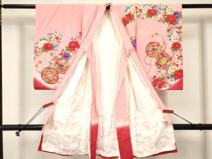 平和屋着物[]お宮参り　女の子　祝着　産着　初着　のしめ　几帳鼓花文　暈し染め　金銀彩　逸品　DABE7132ma
