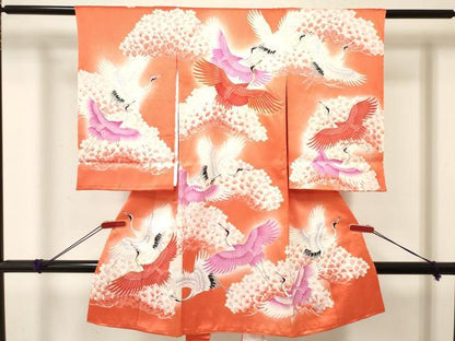平和屋着物[]お宮参り　女の子　祝着　産着　初着　のしめ　駒刺繍　群れ鶴花文　暈し染め　逸品　DABE7138ma