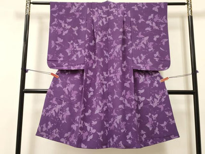 平和屋着物[]七五三　女の子　７歳　祝着　四つ身　舞蝶文　逸品　DABE7174ma