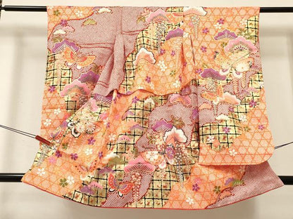 平和屋着物[]七五三　女の子　３歳　祝着　三つ身　襦袢付き　花蝶文　金彩　逸品　DABE7184ma