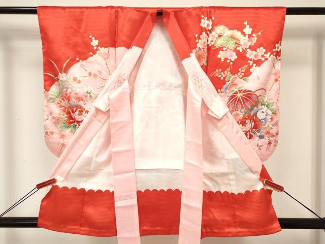 平和屋着物[]七五三　女の子　３歳　祝着　三つ身　長襦袢(袷・半衿刺繍)セット　御所車扇面飛鶴花文　暈し染め　金彩　逸品　DABE7217ma