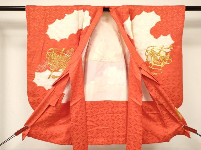 平和屋着物[]七五三　女の子　３歳　祝着　三つ身　絞り　駒刺繍　総刺繍　糸車花文　逸品　DABE7225ma