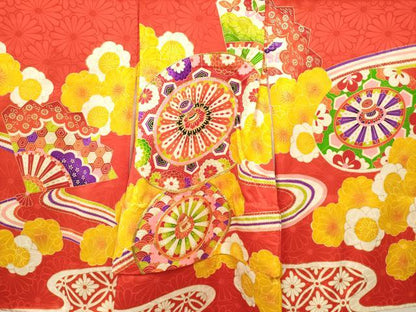 平和屋着物[]お宮参り　女の子　祝着　産着　初着　のしめ　駒刺繍　源氏車花文　金彩　逸品　DABE7253ma