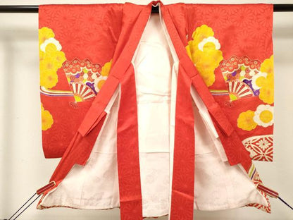 平和屋着物[]お宮参り　女の子　祝着　産着　初着　のしめ　駒刺繍　源氏車花文　金彩　逸品　DABE7253ma