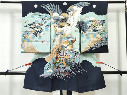平和屋着物[]お宮参り　男の子　祝着　産着　初着　のしめ　鷹　鷲　打ち出の小槌　金彩　箱付き　逸品　DABE7264ma