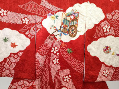 平和屋着物[]お宮参り　女の子　祝着　産着　初着　のしめ　刺繍　絞り　御所車花文　金糸　逸品　DABE7270ma