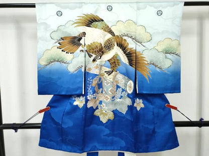 平和屋着物[]お宮参り　男の子　祝着　産着　初着　のしめ　駒刺繍　鷹　鷲　松文　暈し染め　金彩　逸品　DABE7274ma