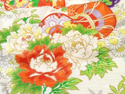 平和屋着物[]七五三　女の子　７歳　祝着　四つ身　駒刺繍　鼓牡丹花文　金彩　DABE7310ma