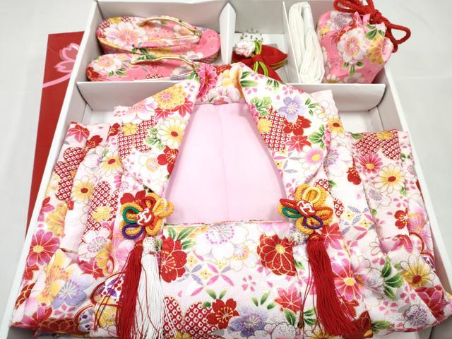 平和屋着物[]七五三　女の子　３歳　祝着　三つ身　長襦袢(単衣)・被布・小物セット　草花文　暈し染め　金彩　洗える着物　DABE7325ma