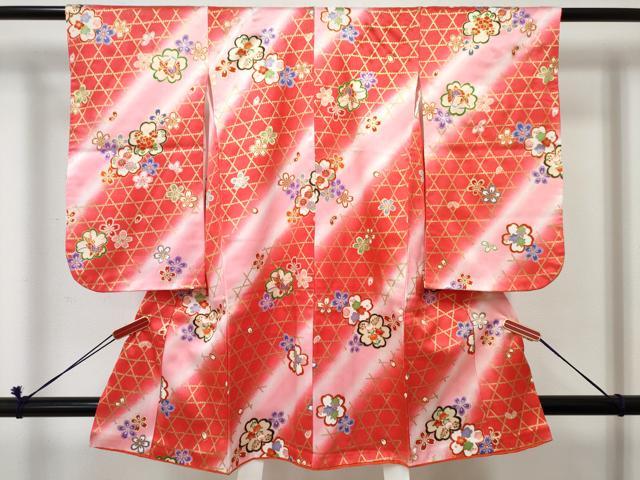 平和屋着物[]七五三　女の子　３歳　祝着　三つ身　被布セット　花蝶文　暈し染め　金彩　DABE7330ma