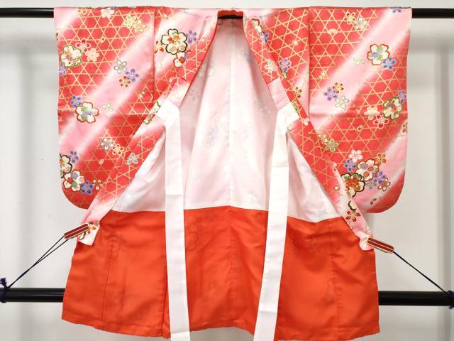平和屋着物[]七五三　女の子　３歳　祝着　三つ身　被布セット　花蝶文　暈し染め　金彩　DABE7330ma