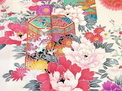 平和屋着物[]七五三　女の子　７歳　祝着　四つ身　貝桶花文　暈し染め　金銀彩　逸品　DABE7356ma