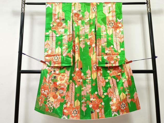 平和屋着物[]七五三　女の子　７歳　祝着　四つ身　駒刺繍　矢羽鼓花文　金彩　未使用　DABE7358ma