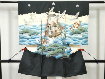 平和屋着物[]お宮参り　男の子　祝着　産着　初着　のしめ　刺繍　宝船　飛鶴立波松文　金彩　逸品　DABE7389ma