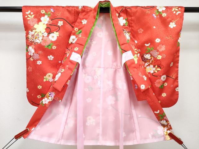 平和屋着物[]七五三　女の子　３歳　祝着　三つ身　被布セット　鞠花蝶文　金彩　洗える着物　DABE7451ma
