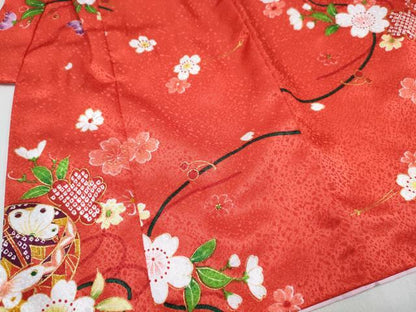 平和屋着物[]七五三　女の子　３歳　祝着　三つ身　被布セット　鞠花蝶文　金彩　洗える着物　DABE7451ma