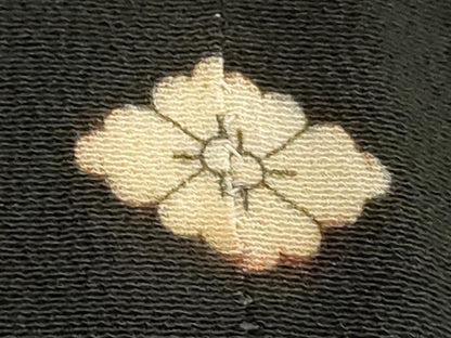 平和屋着物■豪華黒留袖　刺繍　流水に鴛鴦　正絹　逸品　DABE7641cd