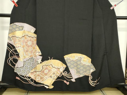 平和屋着物■豪華黒留袖　駒刺繍　扇面花文　金彩　正絹　逸品　DABE7661cd