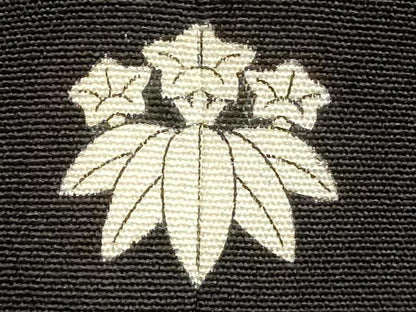 平和屋着物■豪華黒留袖 駒刺繍 飛鶴文 金彩 正絹 逸品 DABE7710cd