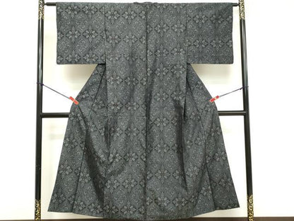 平和屋着物■本場大島紬 舞花文 反端付き 正絹 逸品 DABE7883cd