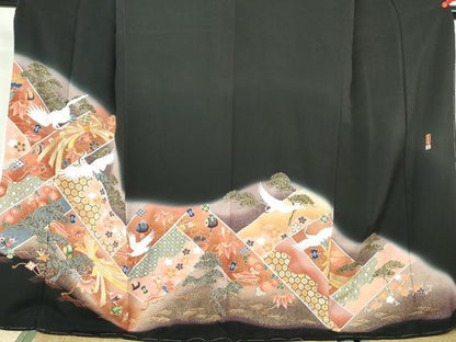 平和屋着物■豪華黒留袖　作家物　駒刺繍　宝尽くし飛鶴花文　暈し染め　金彩　正絹　逸品　DABE8529qa
