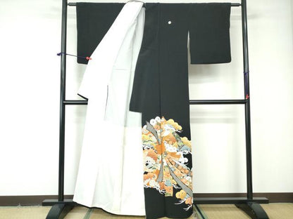 平和屋着物■豪華黒留袖 駒刺繍 束ね熨斗枝松花文 正絹 逸品 DABE8559qa