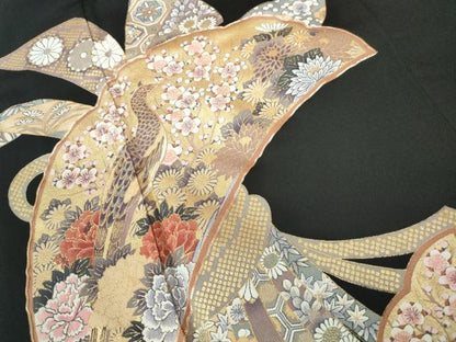 平和屋着物■豪華黒留袖　駒刺繍　扇面花鳥文　金彩　正絹　逸品　DABE8603qa