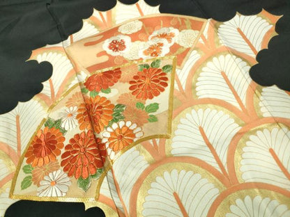 平和屋着物■豪華黒留袖　駒刺繍　地紙花文　金彩　正絹　逸品　DABE8620qa