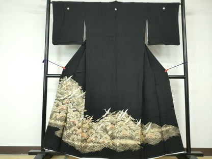 平和屋着物■豪華黒留袖 立波飛鶴枝松文 金彩 正絹 逸品 DABE8673qa